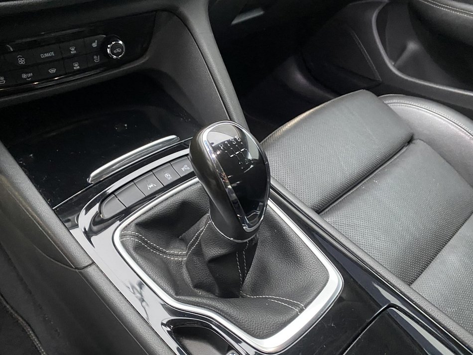 Opel Insignia 2.0CDTI  GRAND SPORT