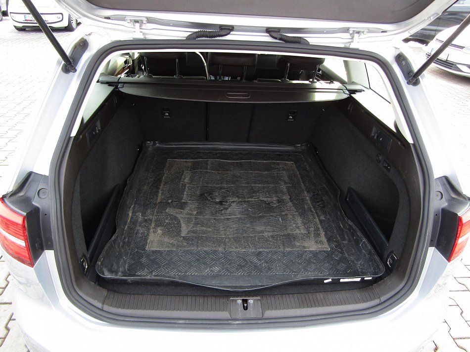 Volkswagen Passat 2.0 TDi 