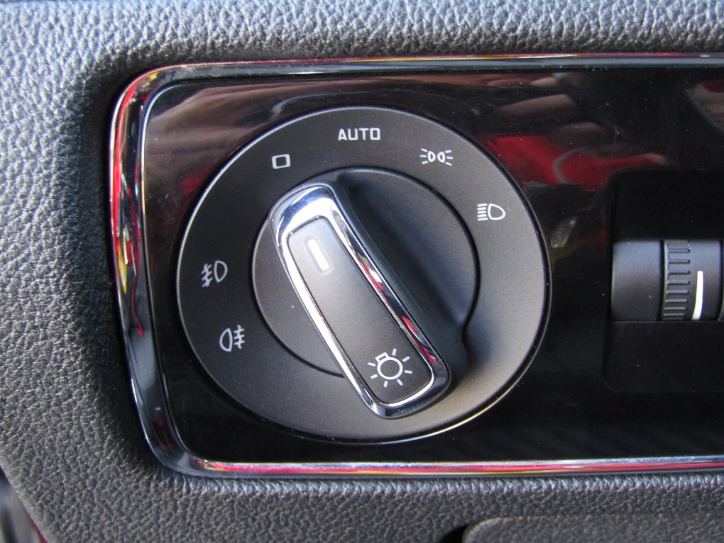 Škoda Superb II 2.0 TDi Elegance