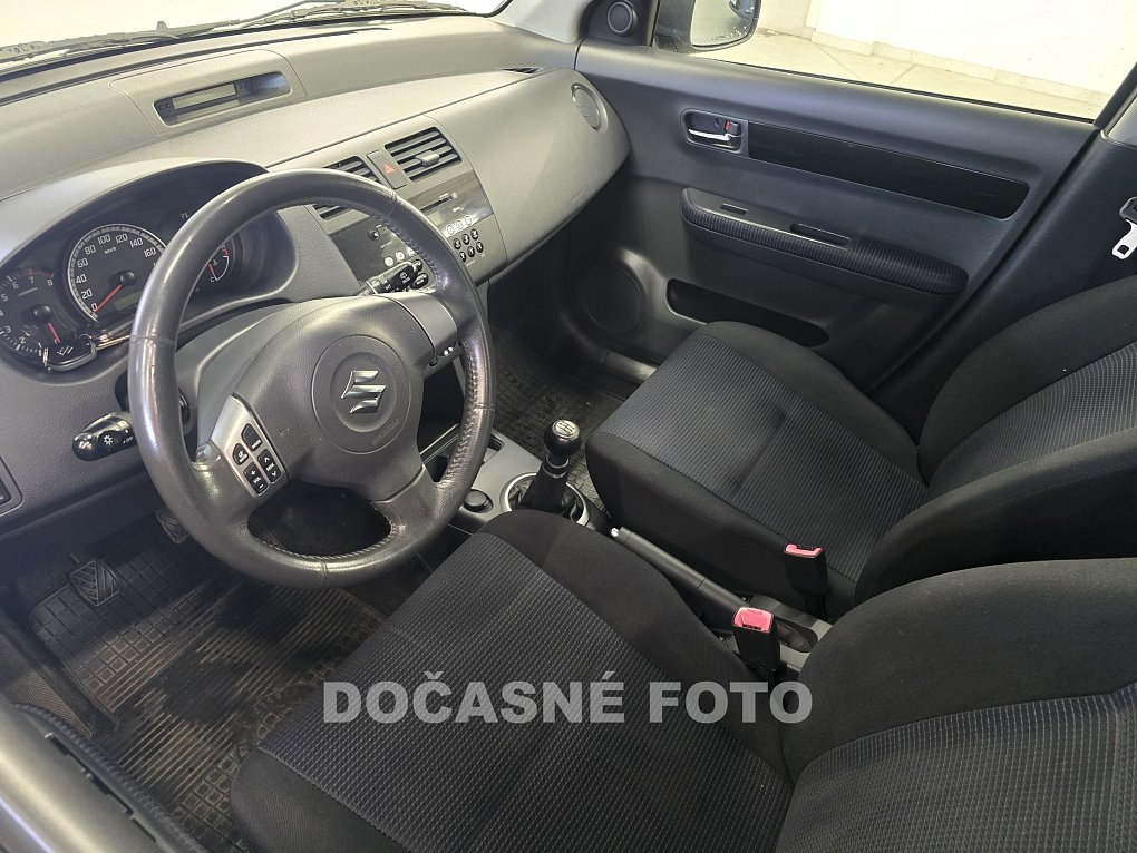 Suzuki Swift 1.3i 