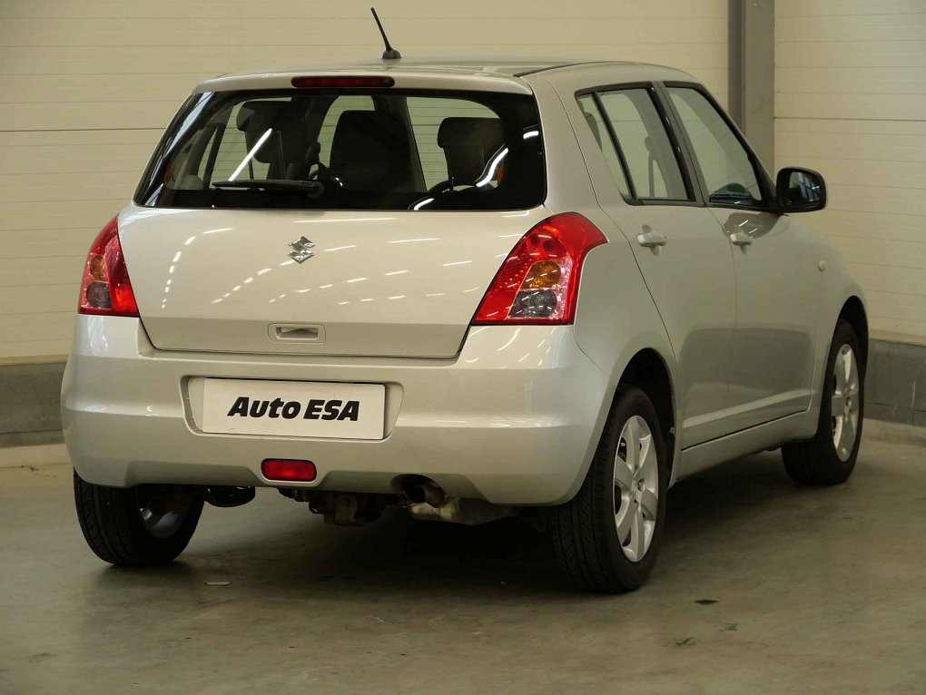 Suzuki Swift 1.3i  4x4