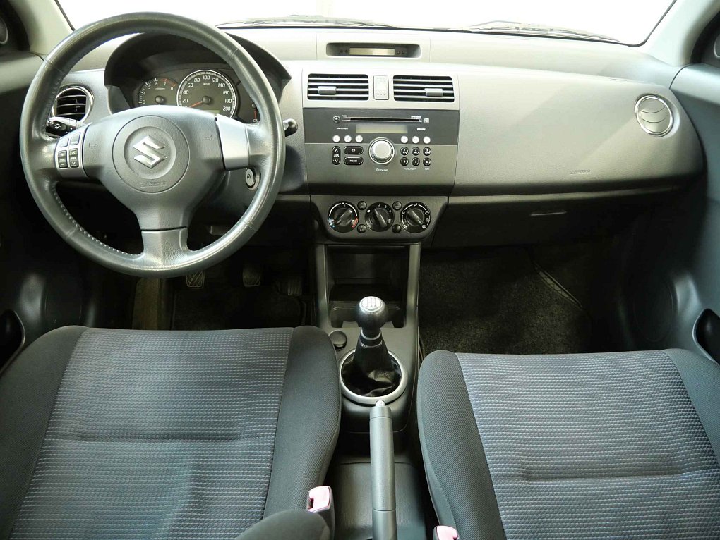 Suzuki Swift 1.3i  4x4