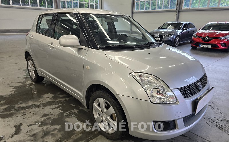 Suzuki Swift 1.3i 