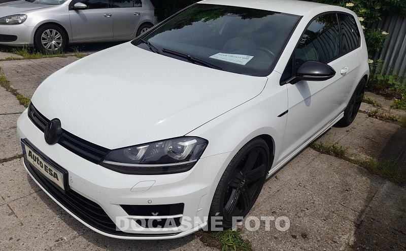 Volkswagen Golf 2.0 TSi 