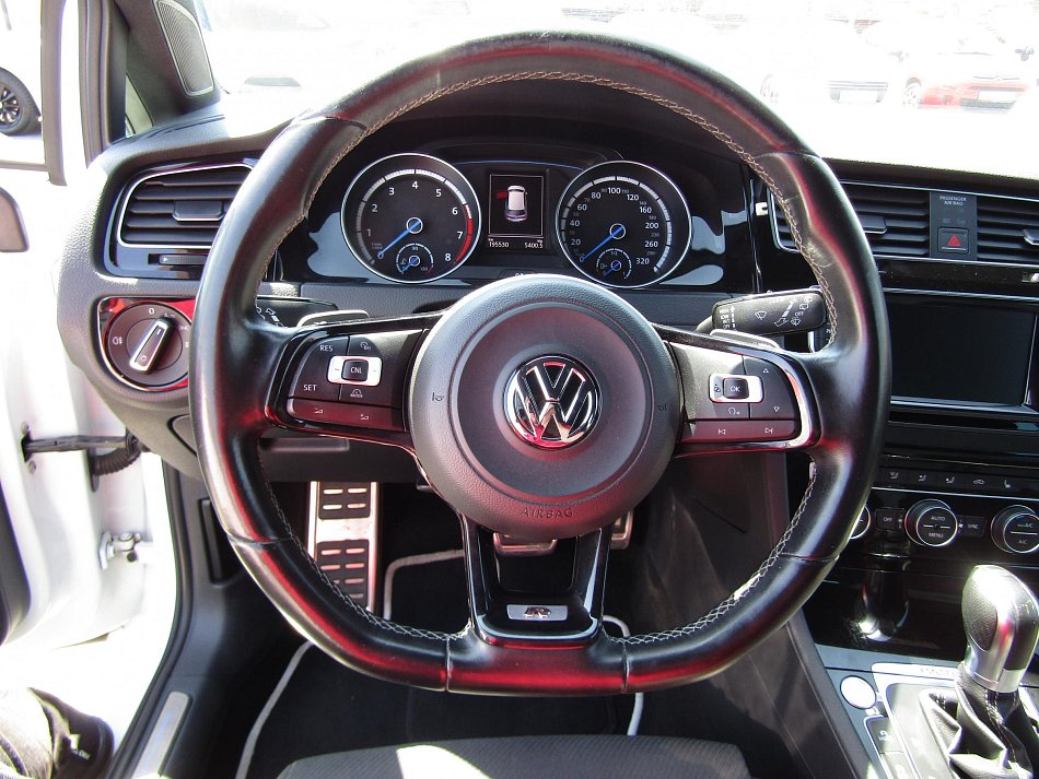 Volkswagen Golf 2.0 TSi 
