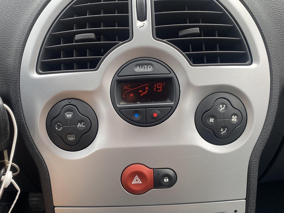 Renault Modus 1.2i 
