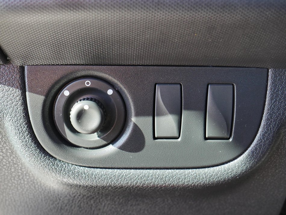 Dacia Logan 1.2i Arctica