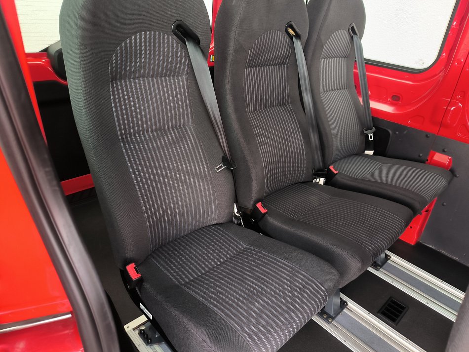 Ford Transit 2.2TDCi  L2H2 9míst