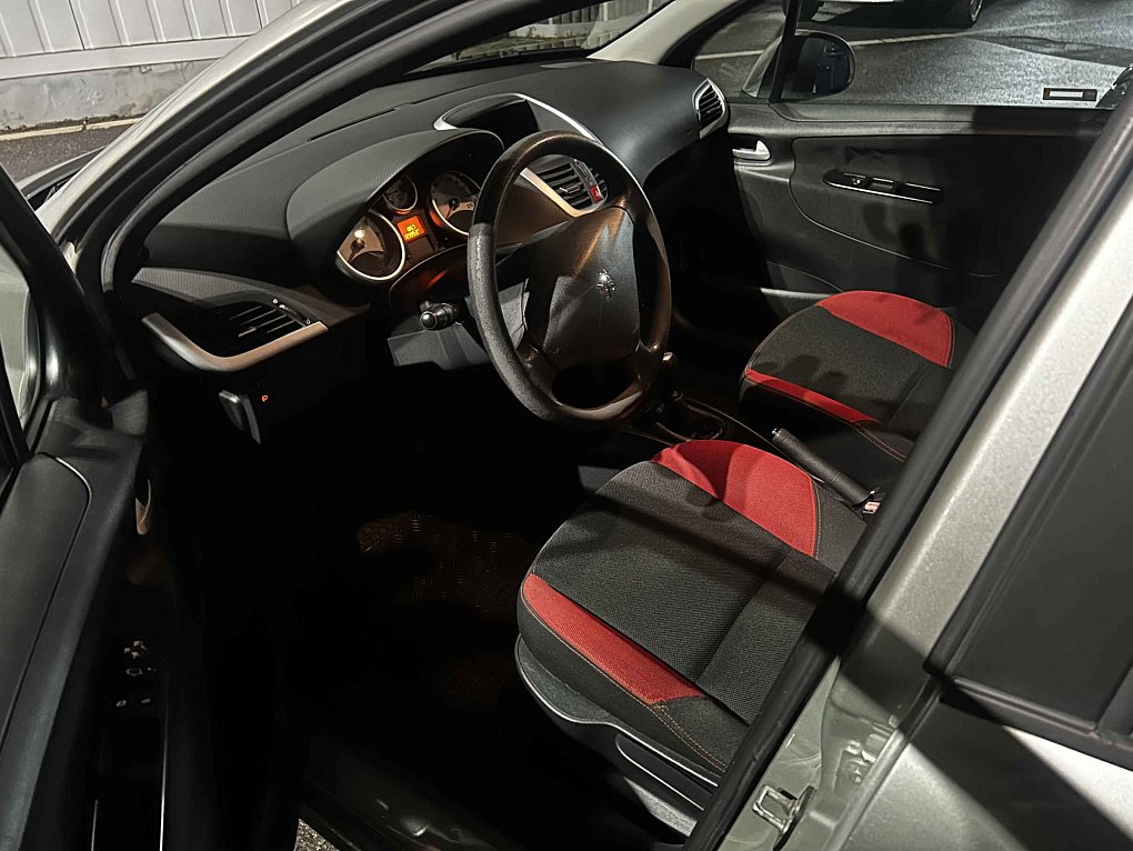 Peugeot 207 1.4I 