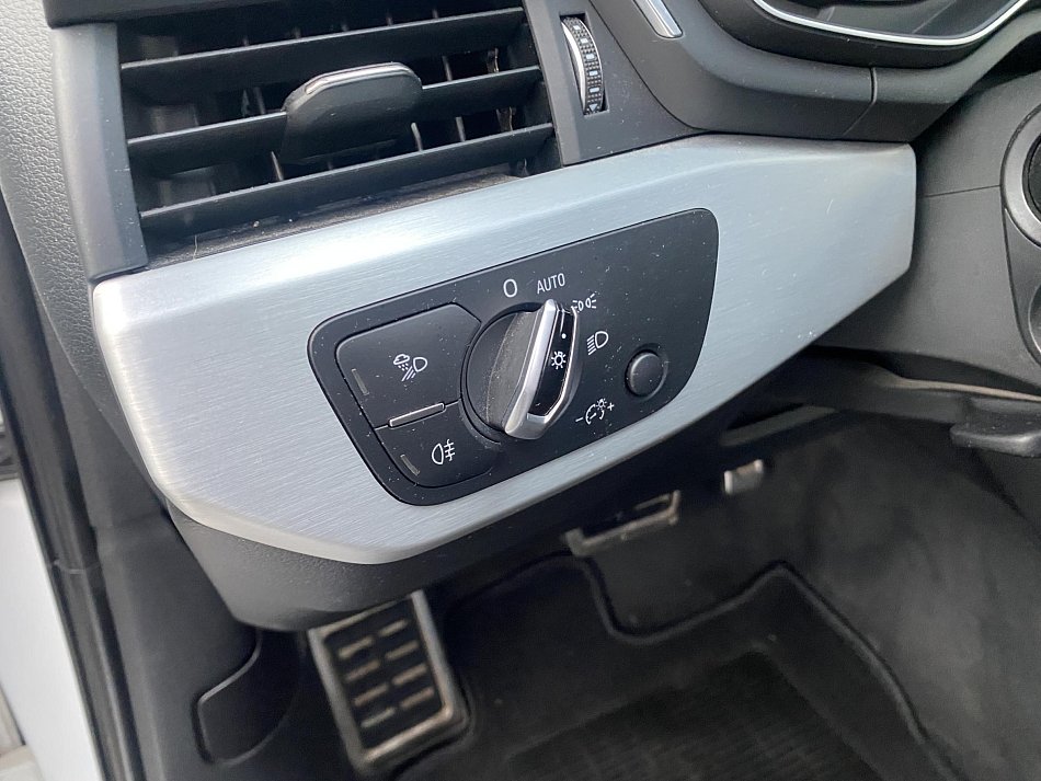 Audi A4 2.0 TFSi S-line