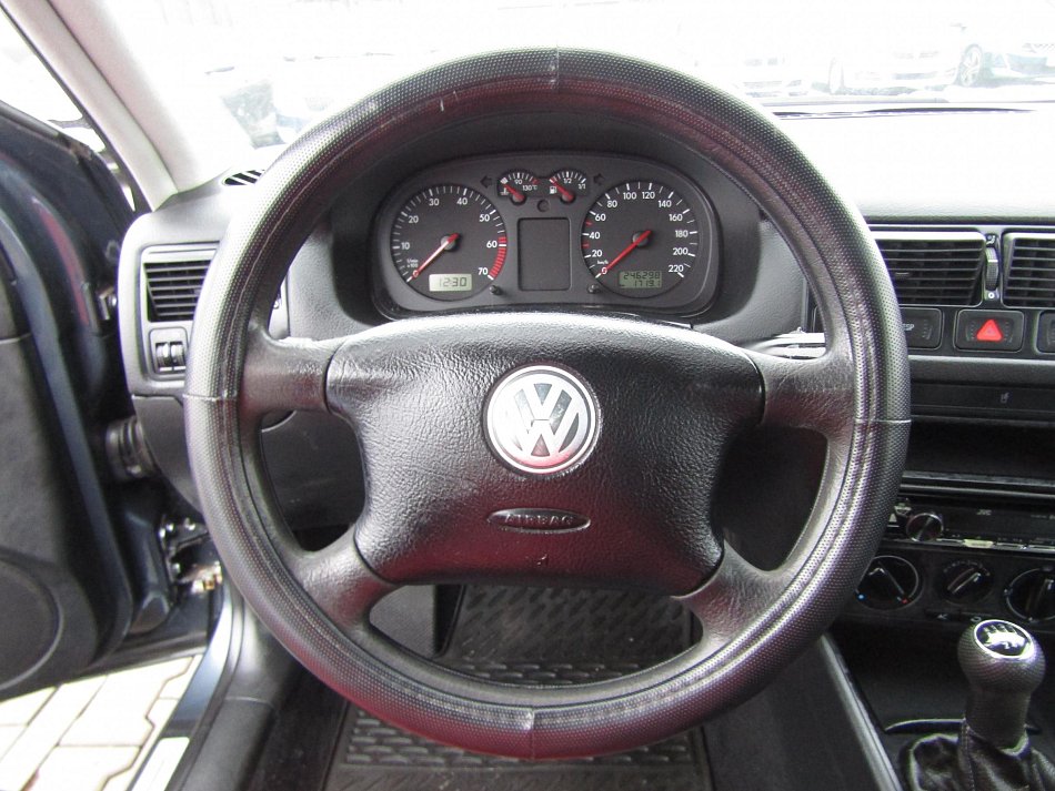 Volkswagen Golf 1.4 i 