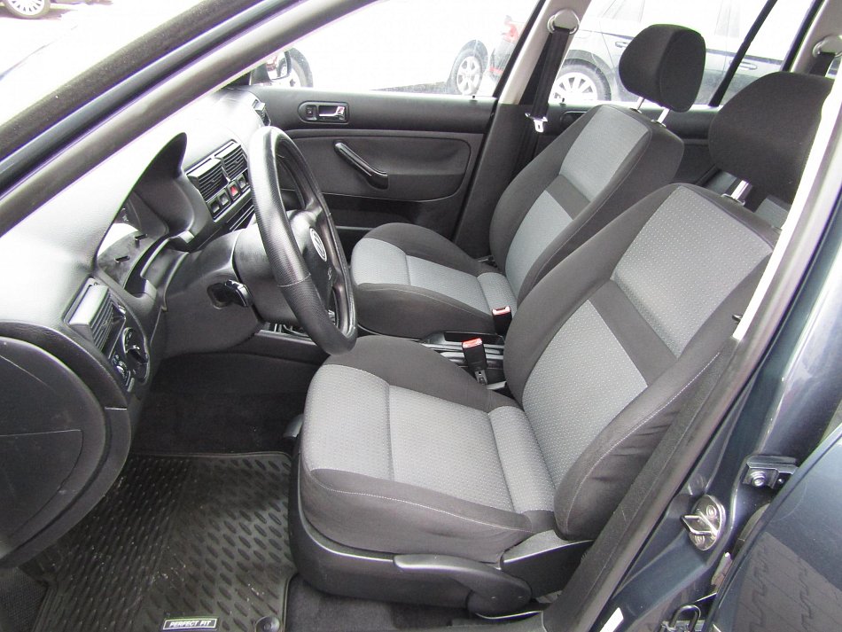 Volkswagen Golf 1.4 i 