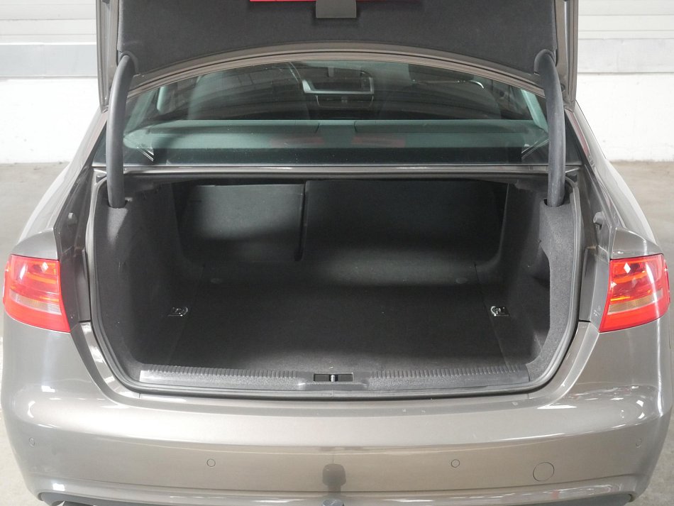Audi A4 2.0 TDi 