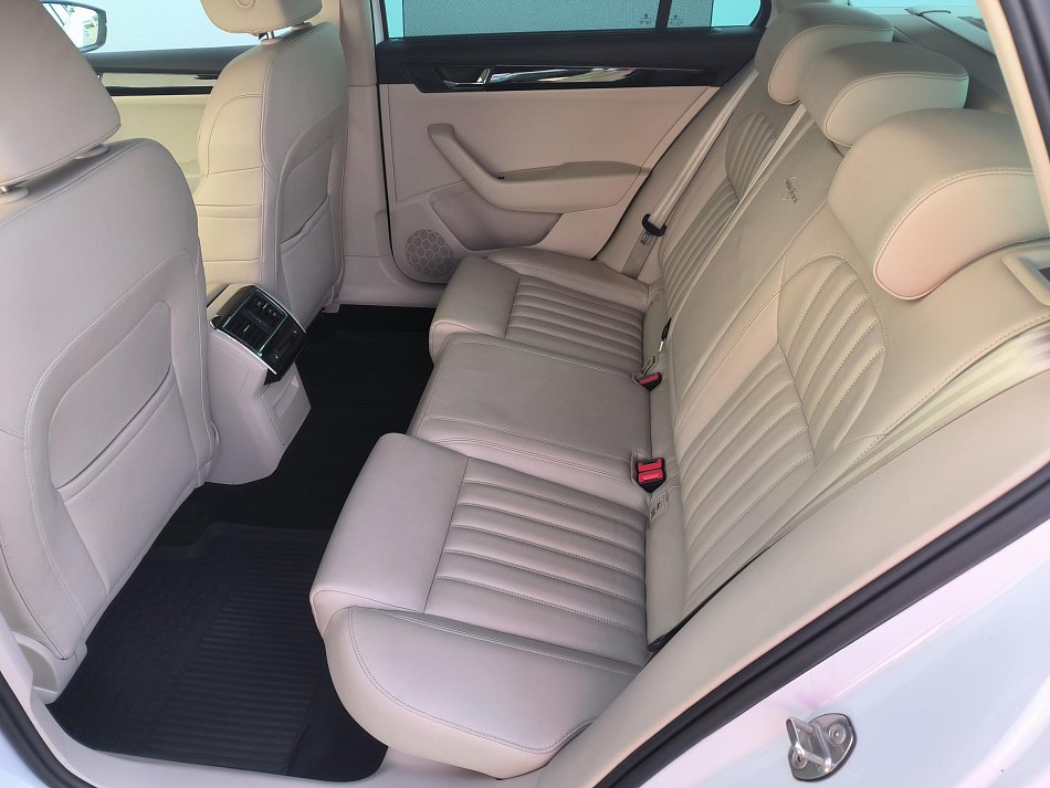 Škoda Superb III 1.8 TSi L&K