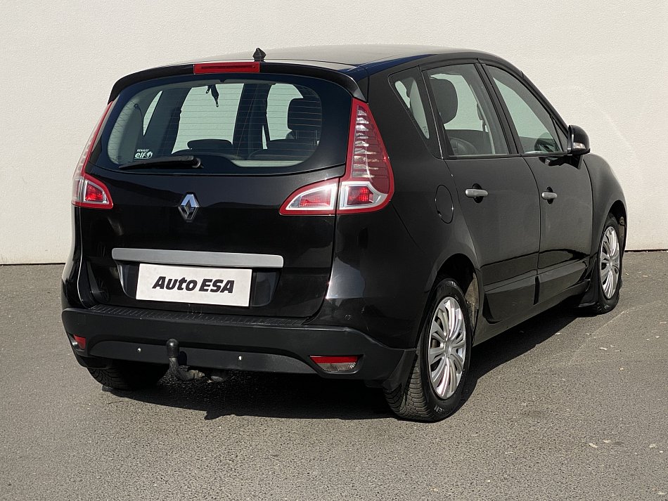 Renault Scénic 1.5 dCi 
