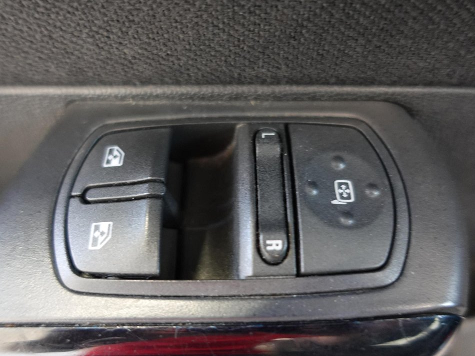 Opel Corsa 1.2i 