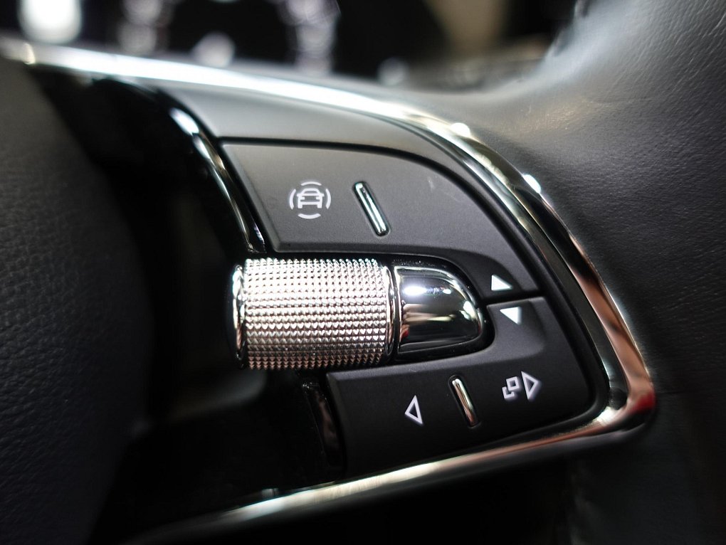 Škoda Octavia IV 2.0 TDi 