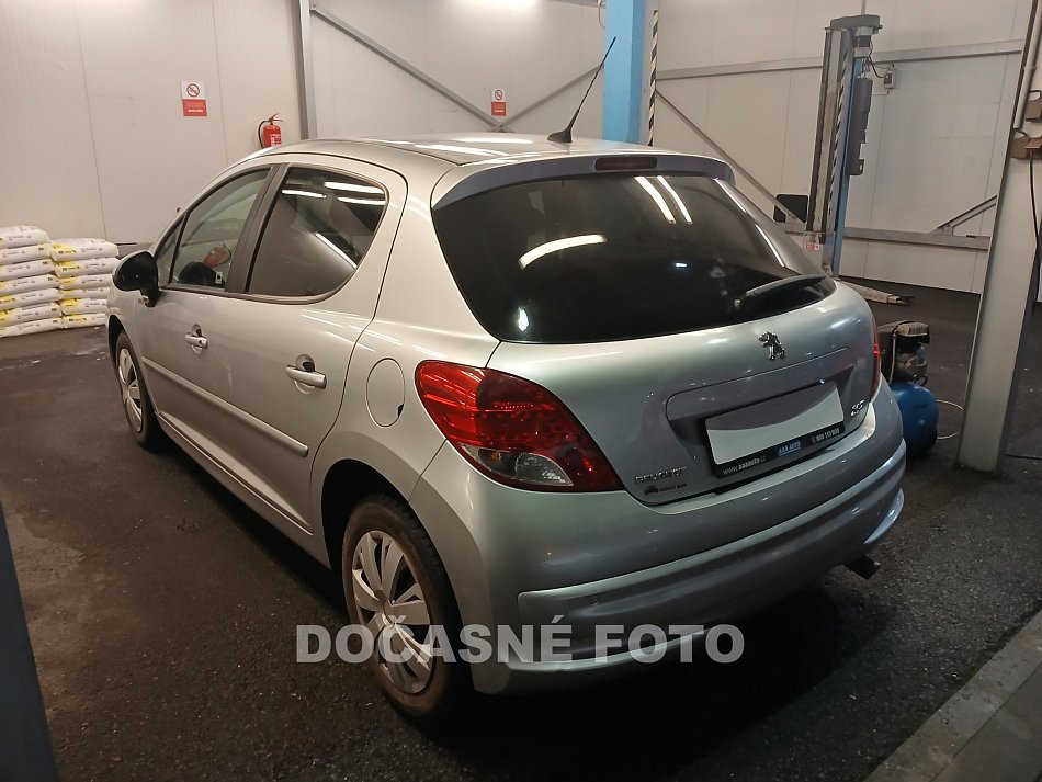 Peugeot 207 1.4i 