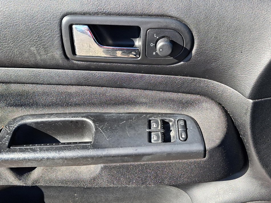 Volkswagen Golf 1.4i 