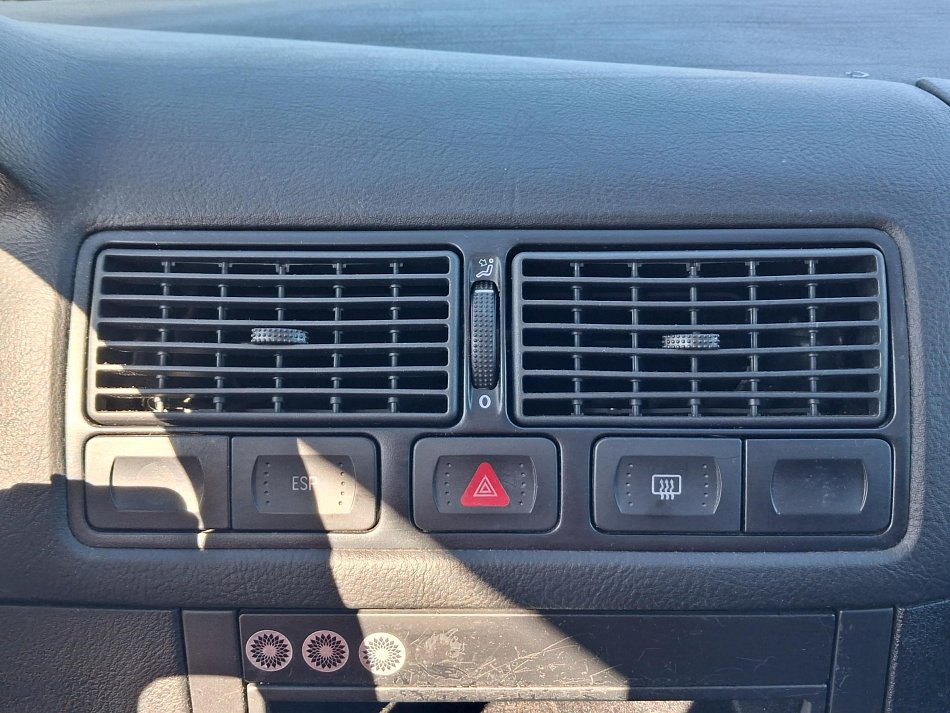 Volkswagen Golf 1.4i 