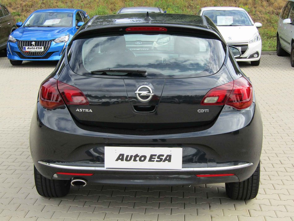 Opel Astra 2.0CDTi 