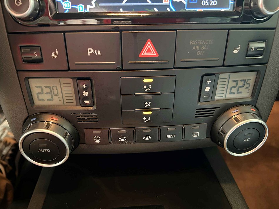 Volkswagen Touareg 3.0TDi  4x4