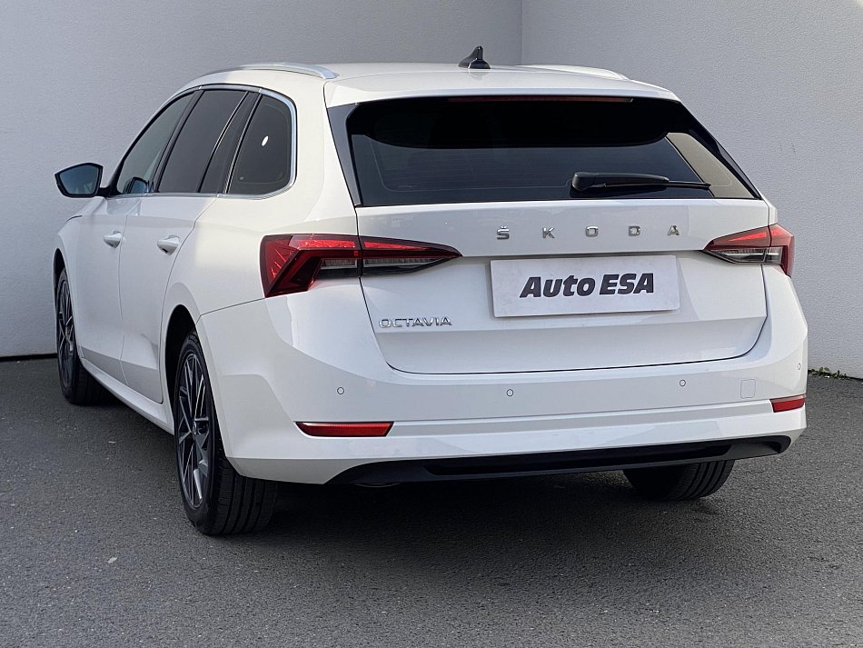 Škoda Octavia IV 1.5 TSi Style