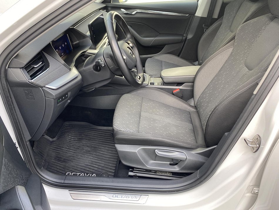 Škoda Octavia IV 1.5 TSi Style