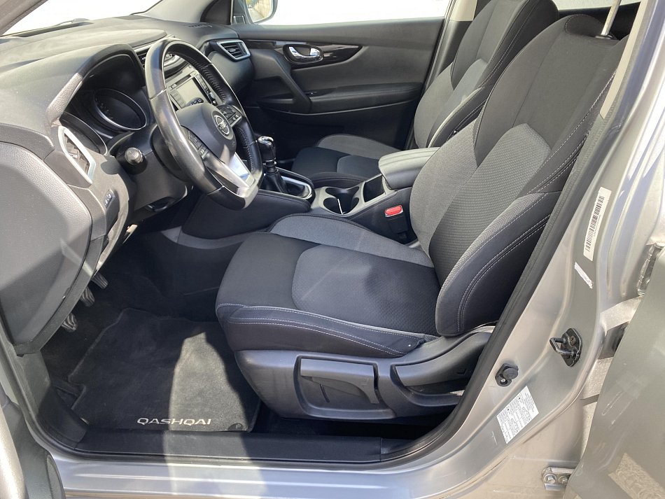 Nissan Qashqai 1.3 DIG-T N-Connecta
