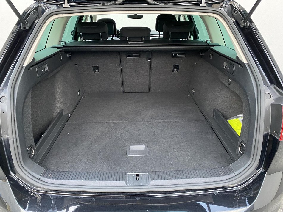 Volkswagen Passat 1.5 TSi Comfortline