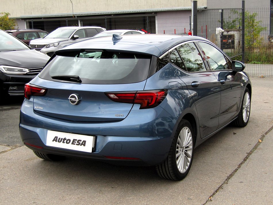 Opel Astra 1.6 CDTi Dynamic