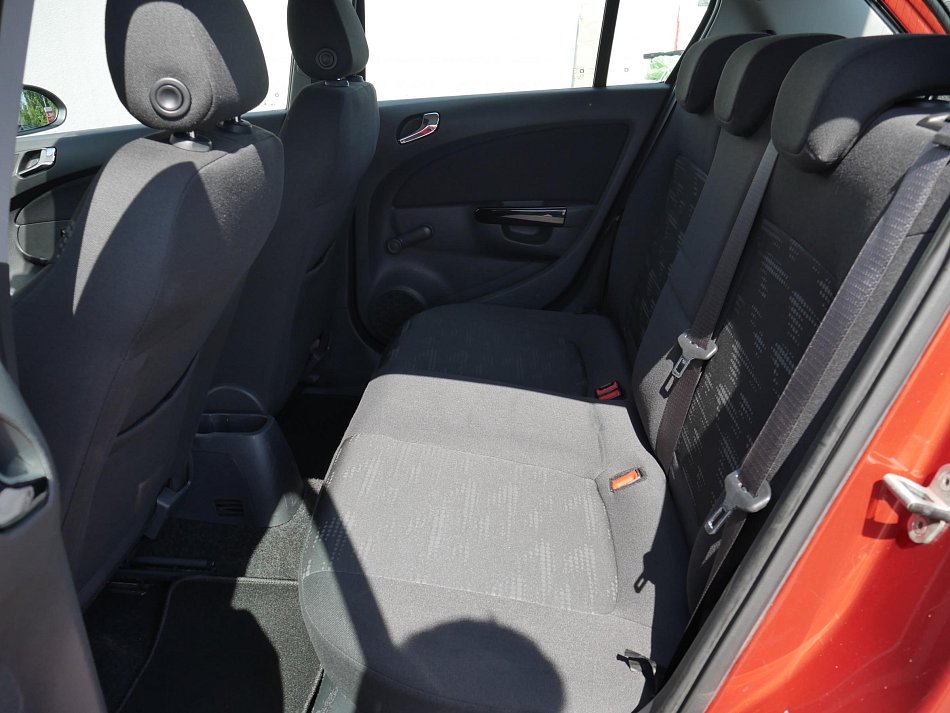 Opel Corsa 1.2i 