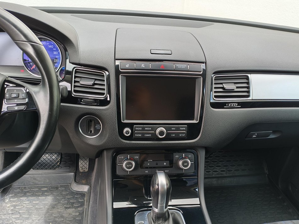 Volkswagen Touareg 3.0 TDi V6 