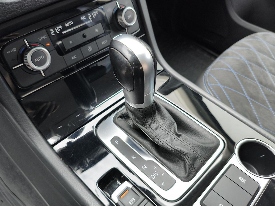 Volkswagen Touareg 3.0 TDi V6 