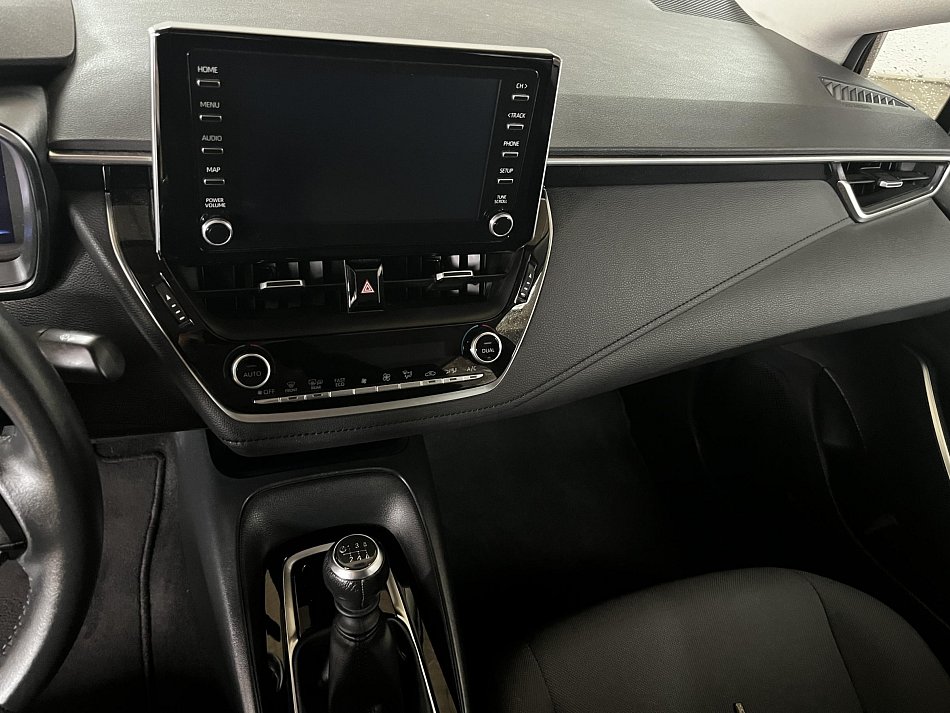 Toyota Corolla 1.5i 
