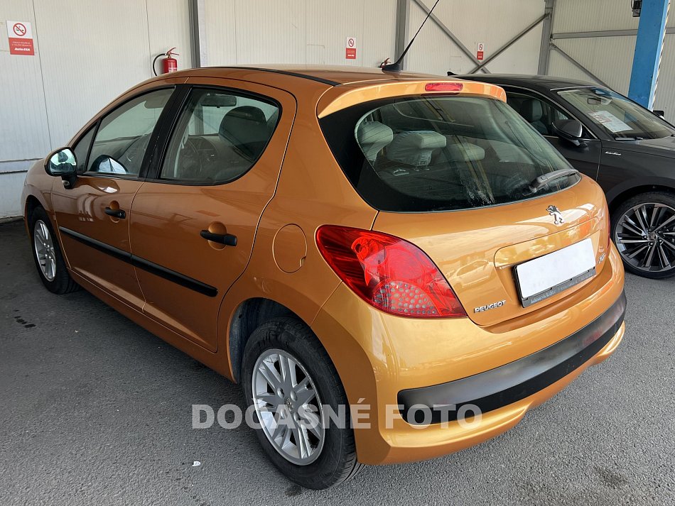 Peugeot 207 1.4i 