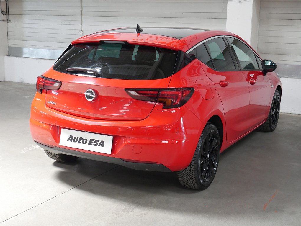 Opel Astra 1.6 CDTi 