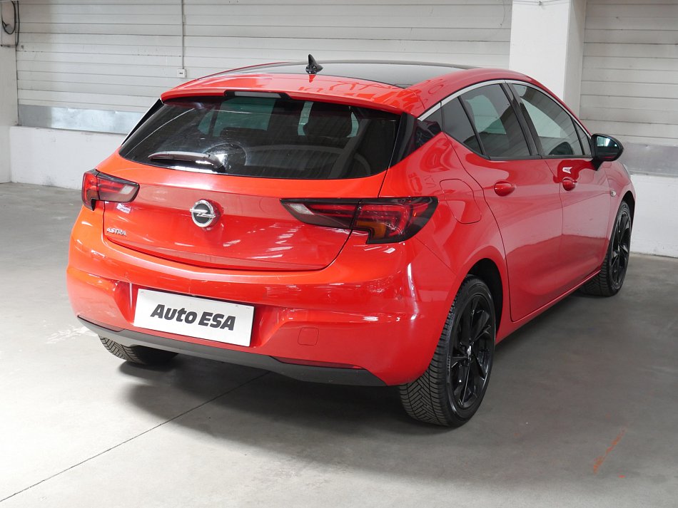 Opel Astra 1.6 CDTi 