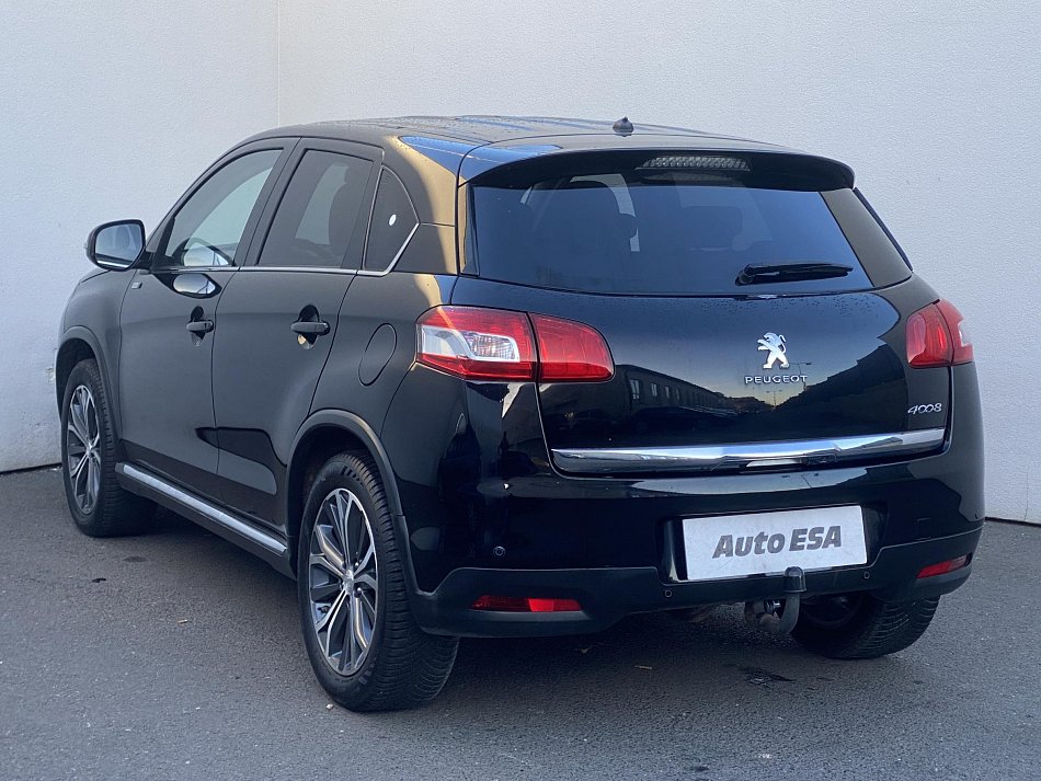 Peugeot 4008 1.6 HDi Style 4WD