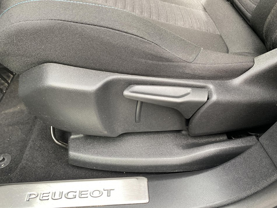 Peugeot 3008 1.2 PT Style