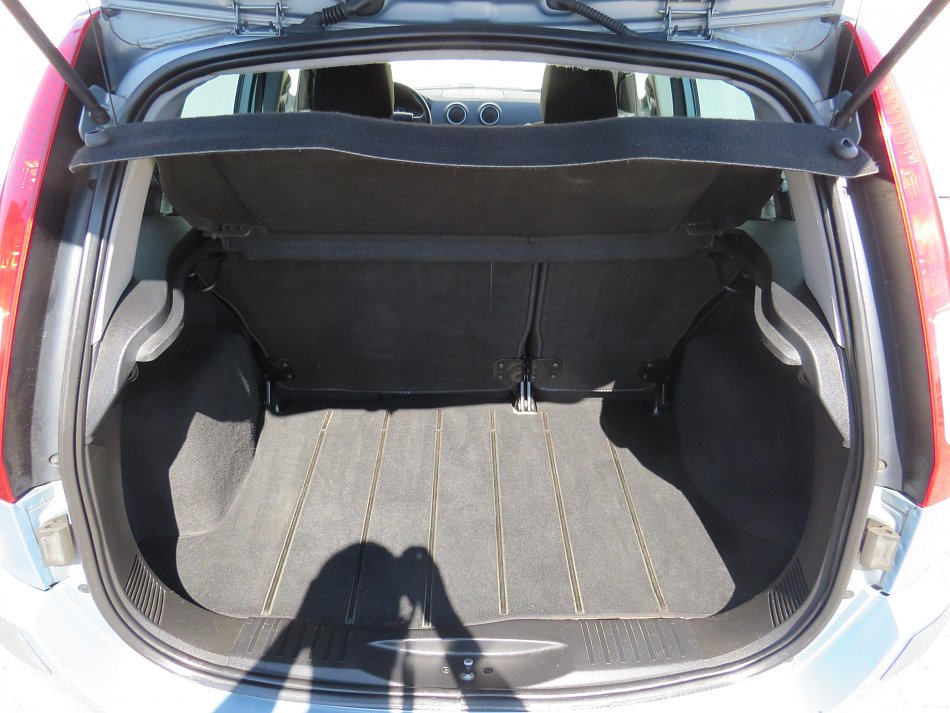 Ford Fusion 1.4i 
