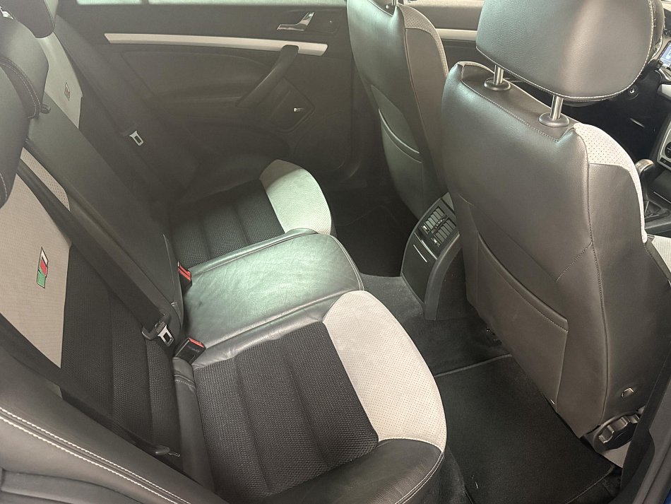 Škoda Octavia II 2.0 TDi RS