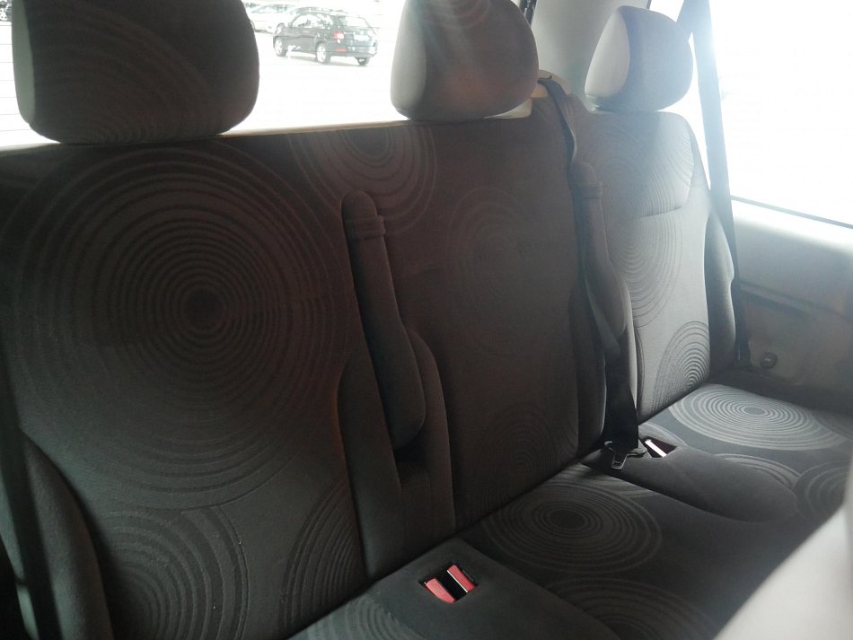 Renault Trafic 2.0dCi Passenger 8míst