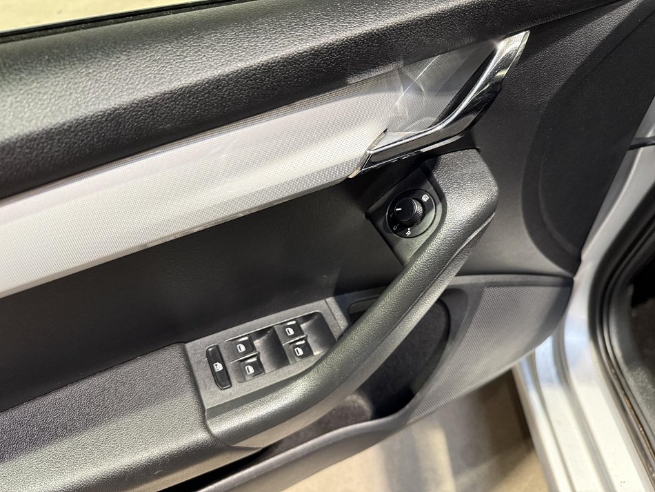 Škoda Octavia III 1.4 TSi Ambition