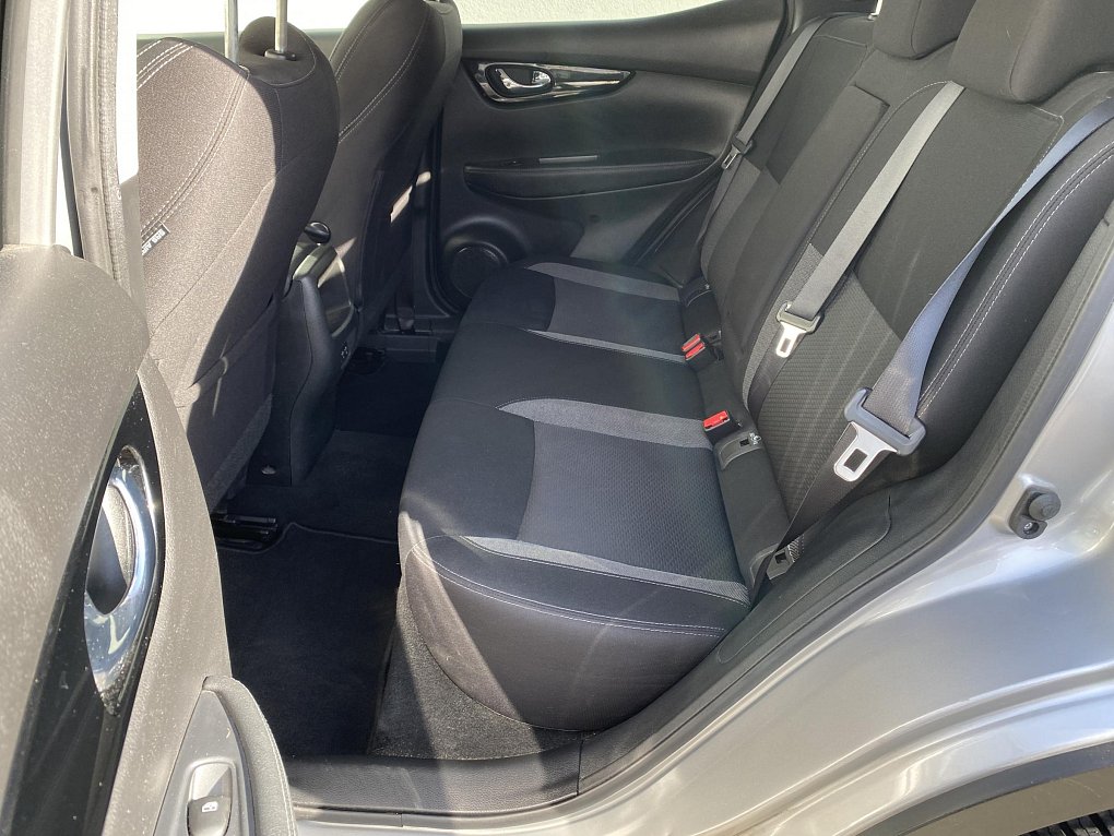 Nissan Qashqai 1.3 DIG-T N-Connecta