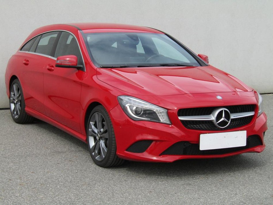 Mercedes-Benz CLA 2.0i 