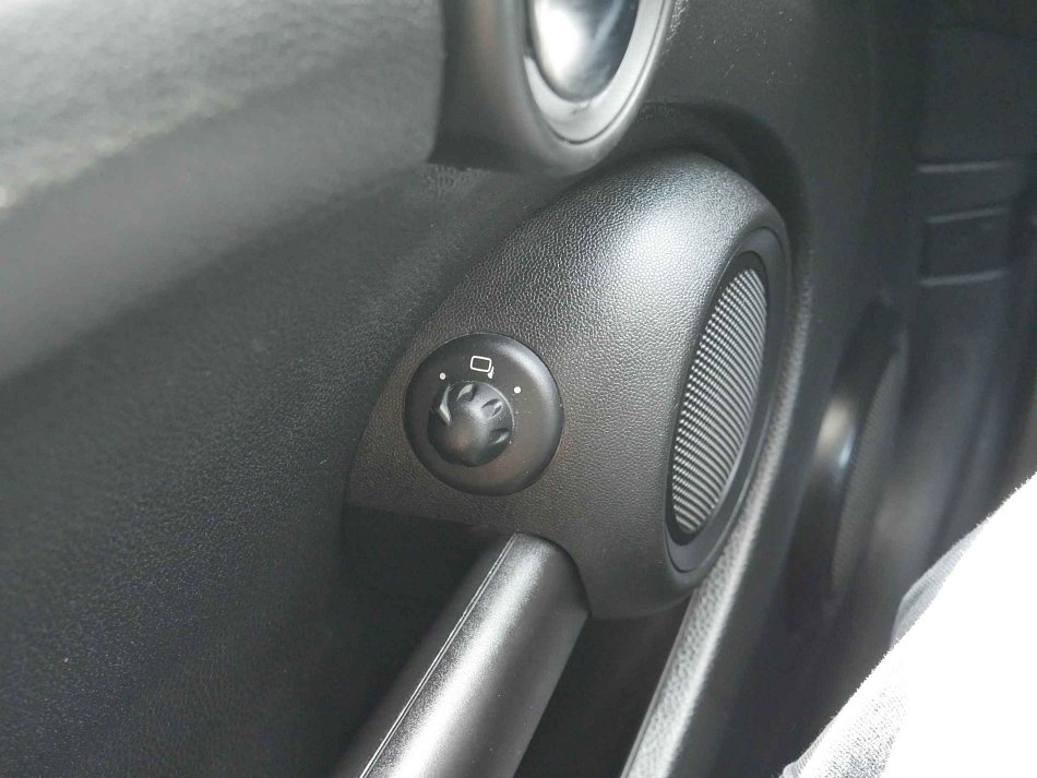 Mini Cooper 1.6i 