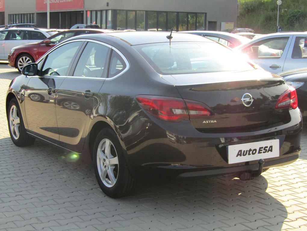 Opel Astra 1.6i 