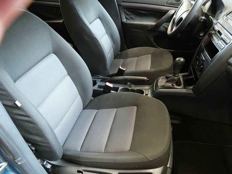 Škoda Octavia II 1.6FSi 