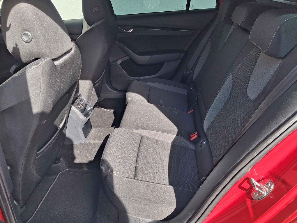 Škoda Octavia IV 1.5TSI E-Tec 